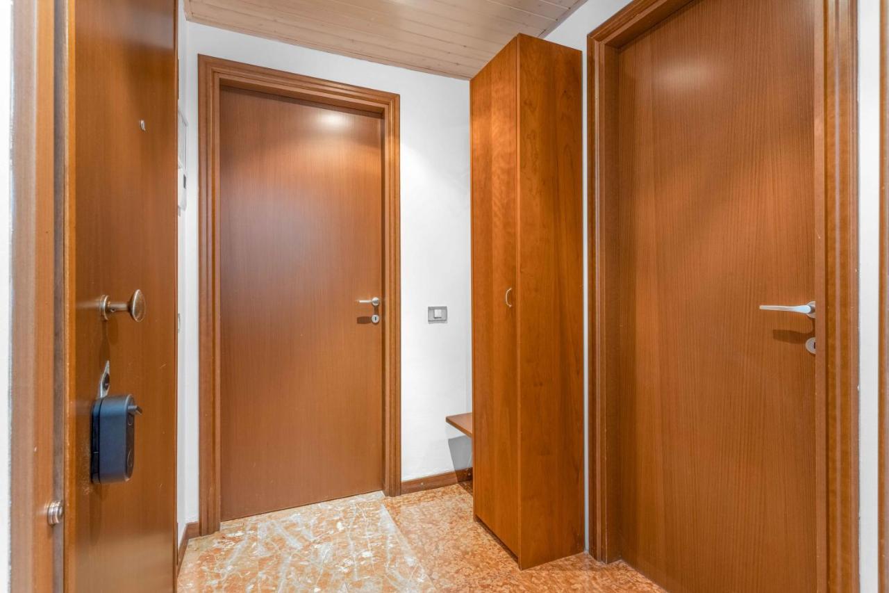 Zona Navigli - Smart House Con Tv 50 E Fast Wifi Milán