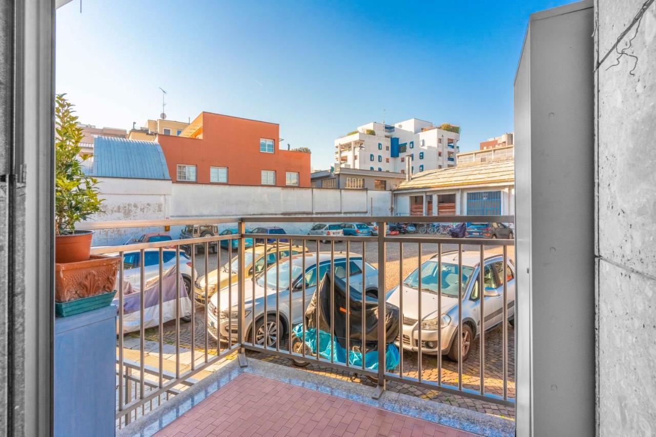 Apartamento Zona Navigli - Smart House Con Tv 50 E Fast Wifi Milán